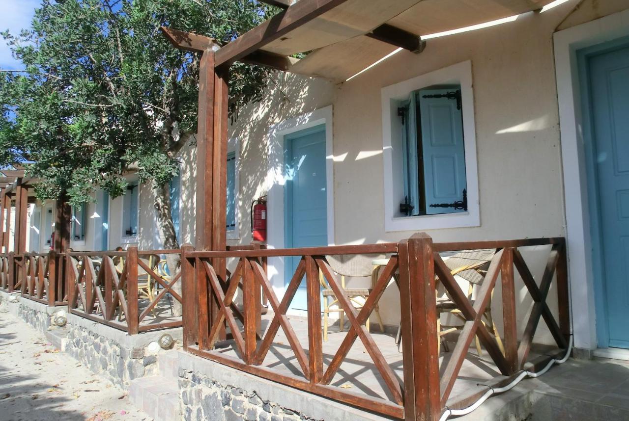 Santorini Camping/Rooms Тира Экстерьер фото